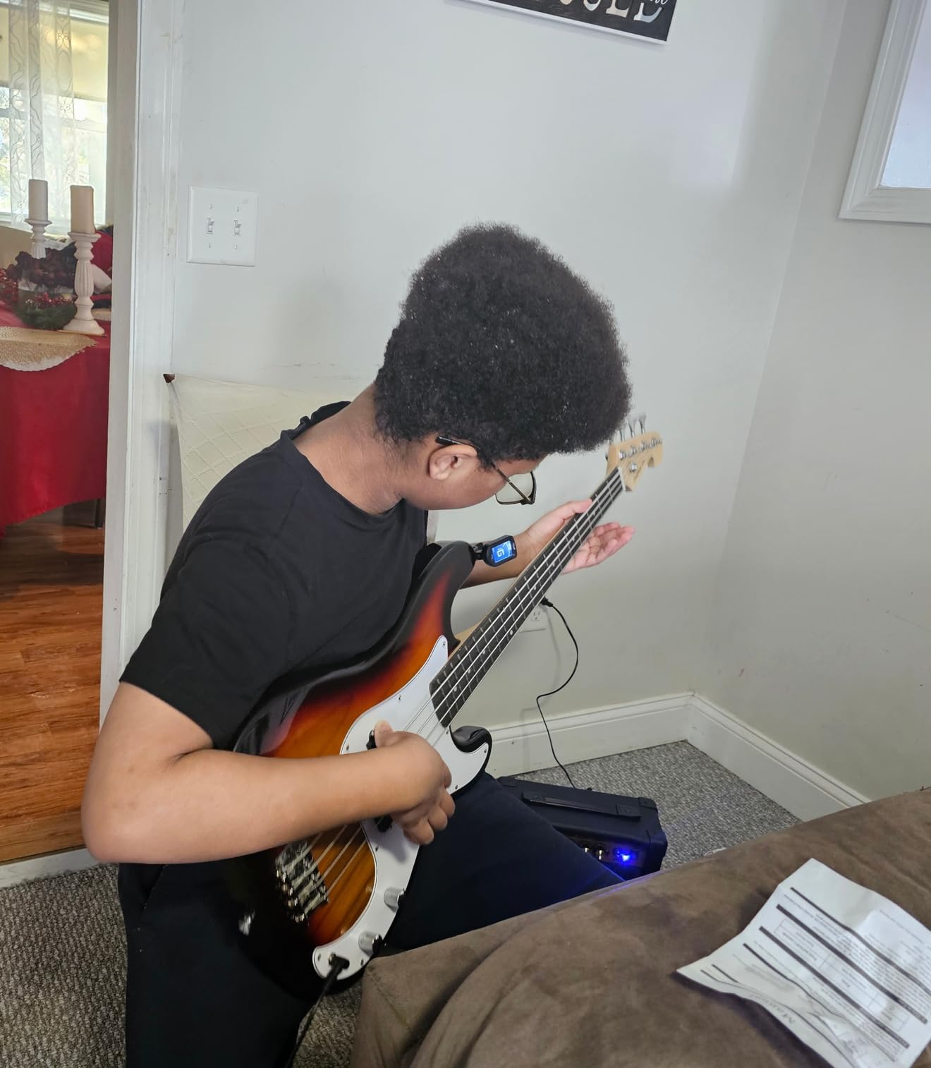 Stedman Beginner Series Bass Guitar Bundle with 15-Watt Amp, Gig Bag, Instrument Cable, Strap, Strings, Picks, and Polishing Cloth - Metallic Blue customer photo 1