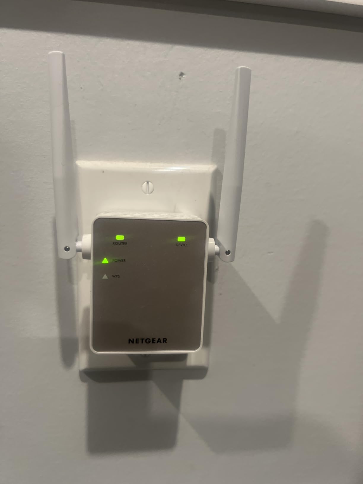 NETGEAR WiFi Range Extender (EX6120) - Add up to 1,500 sq. ft., 25 Devices - AC1200 Dual Band Wireless Signal Extender (Up to 1.2 Gbps Speed), Compact Wall Plug Design customer photo 2