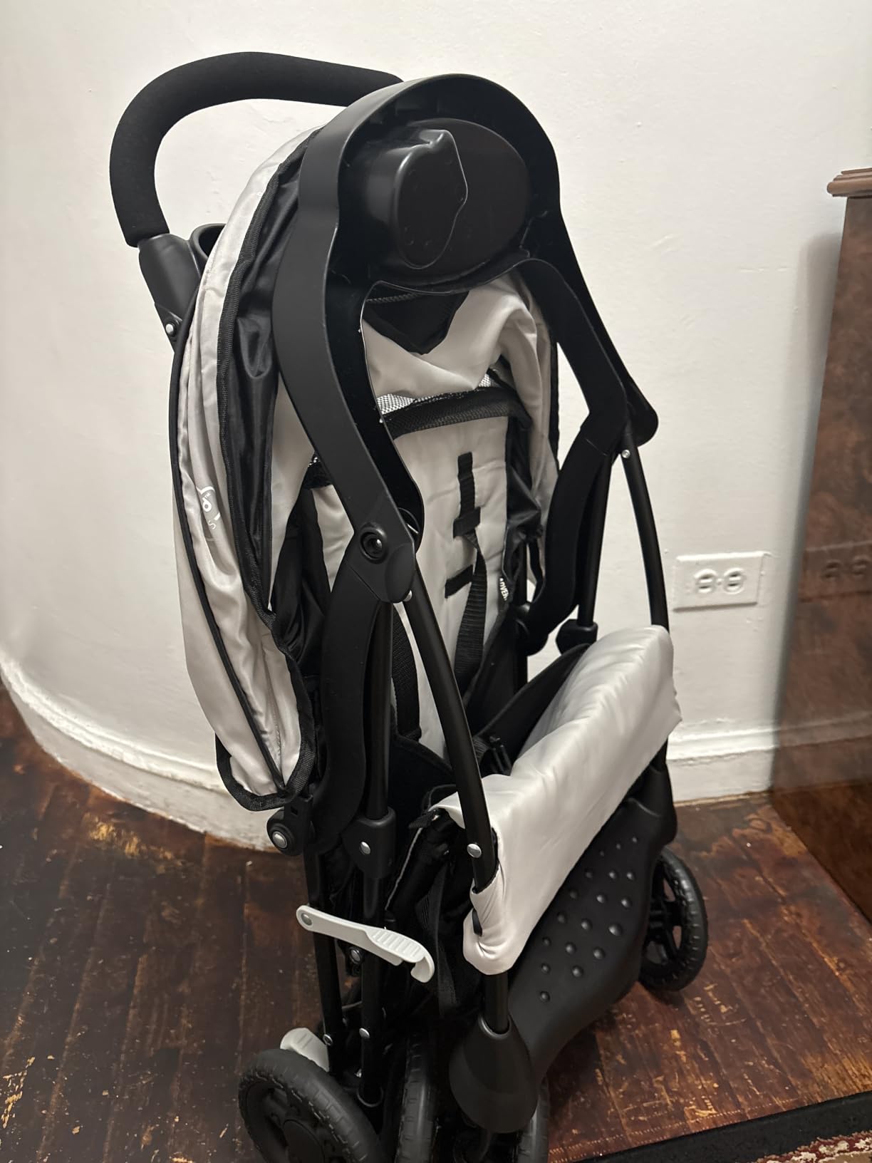 Kolcraft Cloud Plus Lightweight Umbrella Stroller for Toddlers with Reclining Seat, Large Storage Basket, Canopy, Infant & Parent Trays, Compact Fold for Summer Travel, Durable Frame, Slate Gray customer photo 2