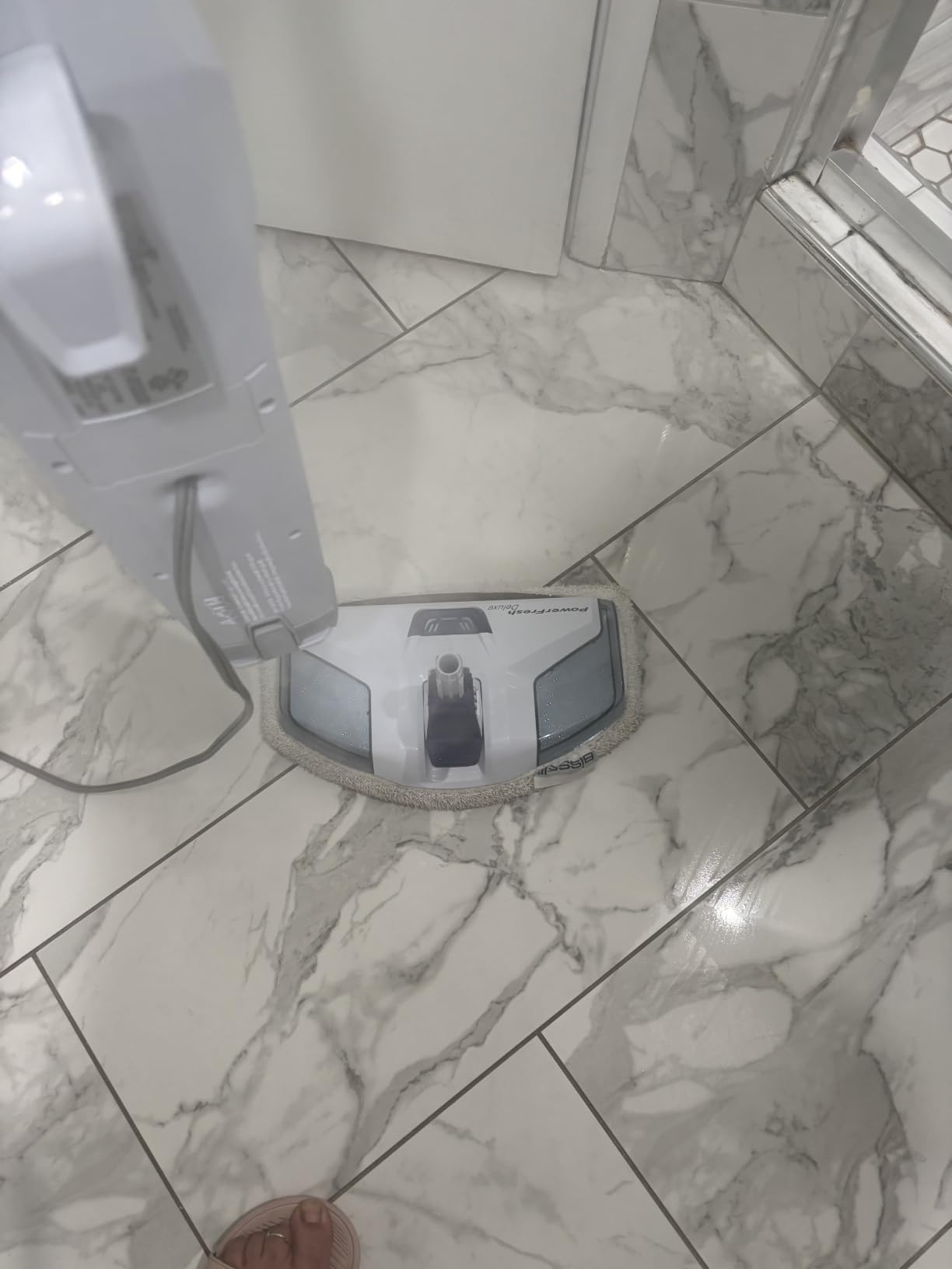 Bissell PowerFresh Deluxe 1806 Steam Mop for Tile, Hardwood & Sealed Floors w/Built-in SpotBoost Brush customer photo 1