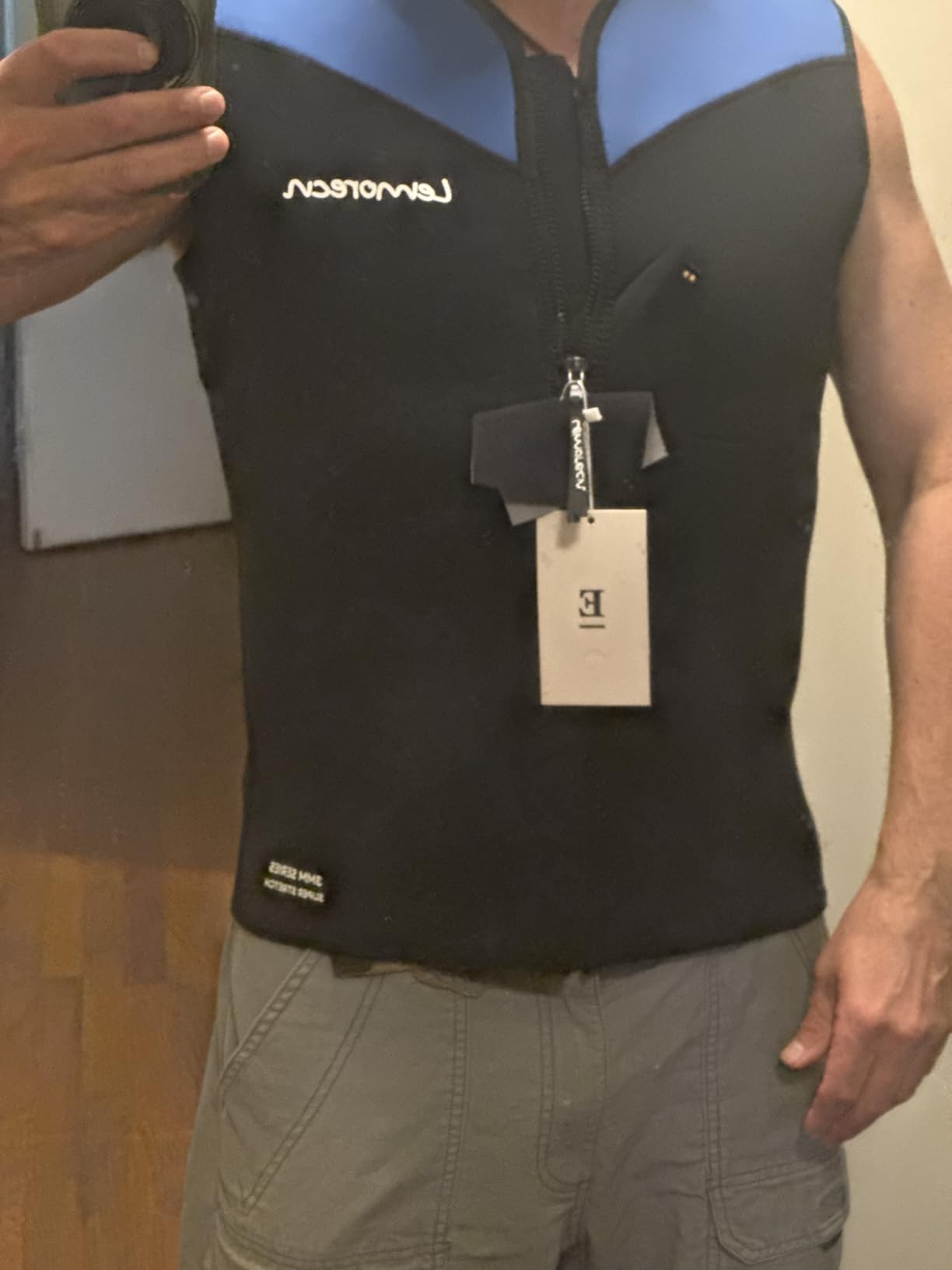 Lemorecn Mens Wetsuit Top Premium Neoprene 3mm Zipper Wetsuit Vest customer photo 2