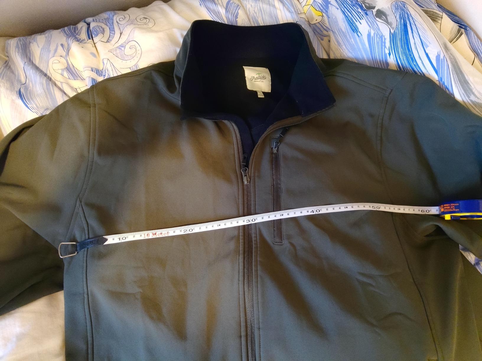 TRAILSIDE SUPPLY CO. Men's Softshell Jacket Fleece Lined Windbreaker, Lightweight Water Resistant Winter Coat customer photo 2