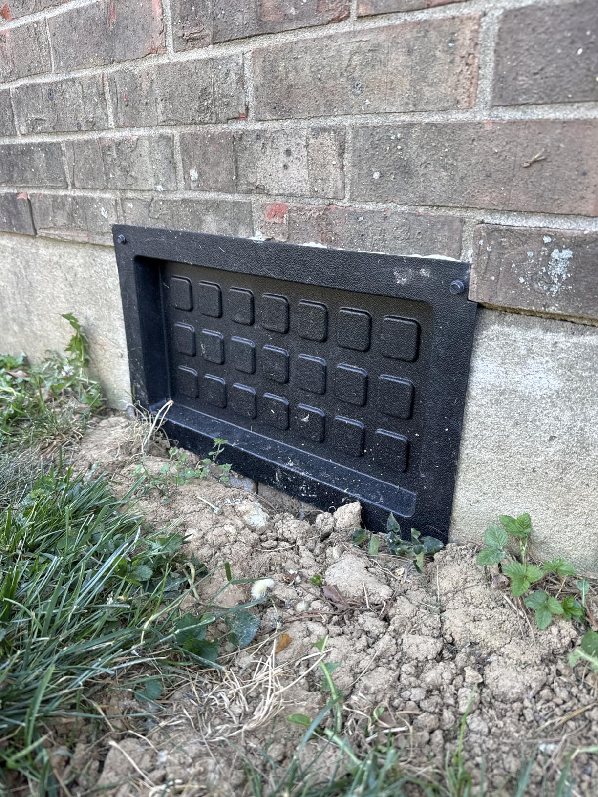 Crawl Space Recessed Foundation Vent Cover - Fits 8
