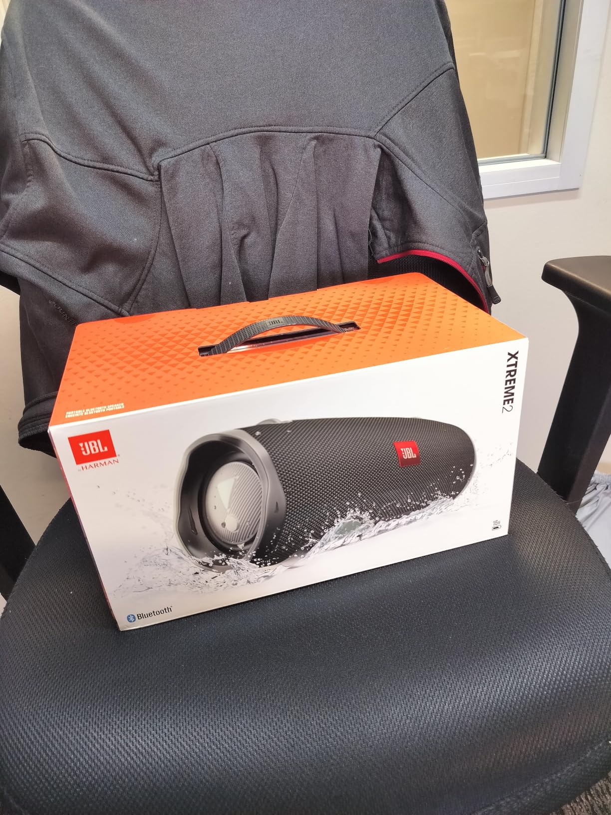 JBL Xtreme 2, Waterproof Portable Bluetooth Speaker, Black, Wireless Bluetooth Streaming, Up to 15 Hours of Playtime, IPX7 customer photo 2