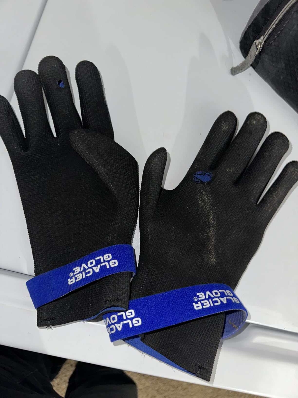 Glacier Glove Unisex Kenai Waterproof Full Finger Gloves customer photo 2