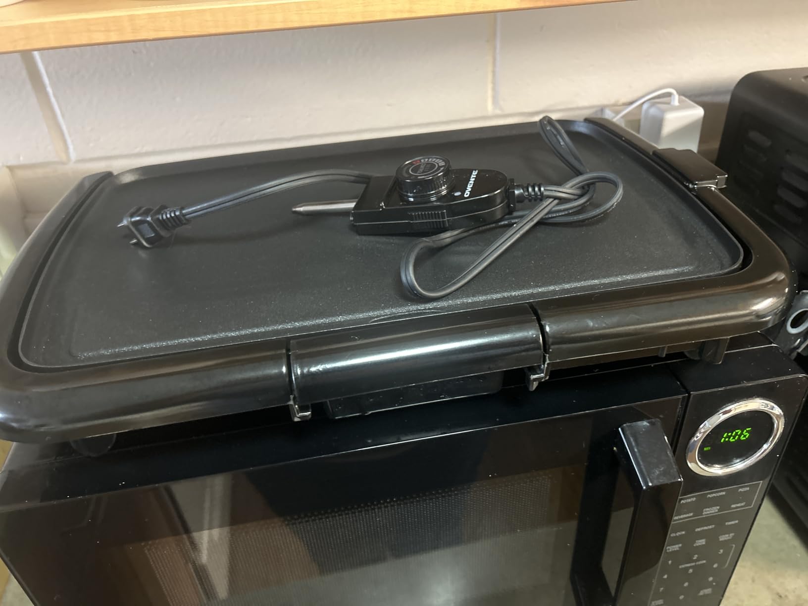 OVENTE Electric Griddle 16 x 10 Inch Non-Stick Plate, Removable Temp Control customer photo 2