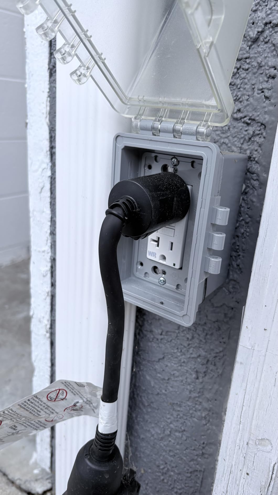 Sealproof 1-Gang Weatherproof In Use Outdoor Outlet Extra Deep Cover | Lockable, UL Extra Duty Compliant, 18 Configurations, Polycarbonate customer photo 1