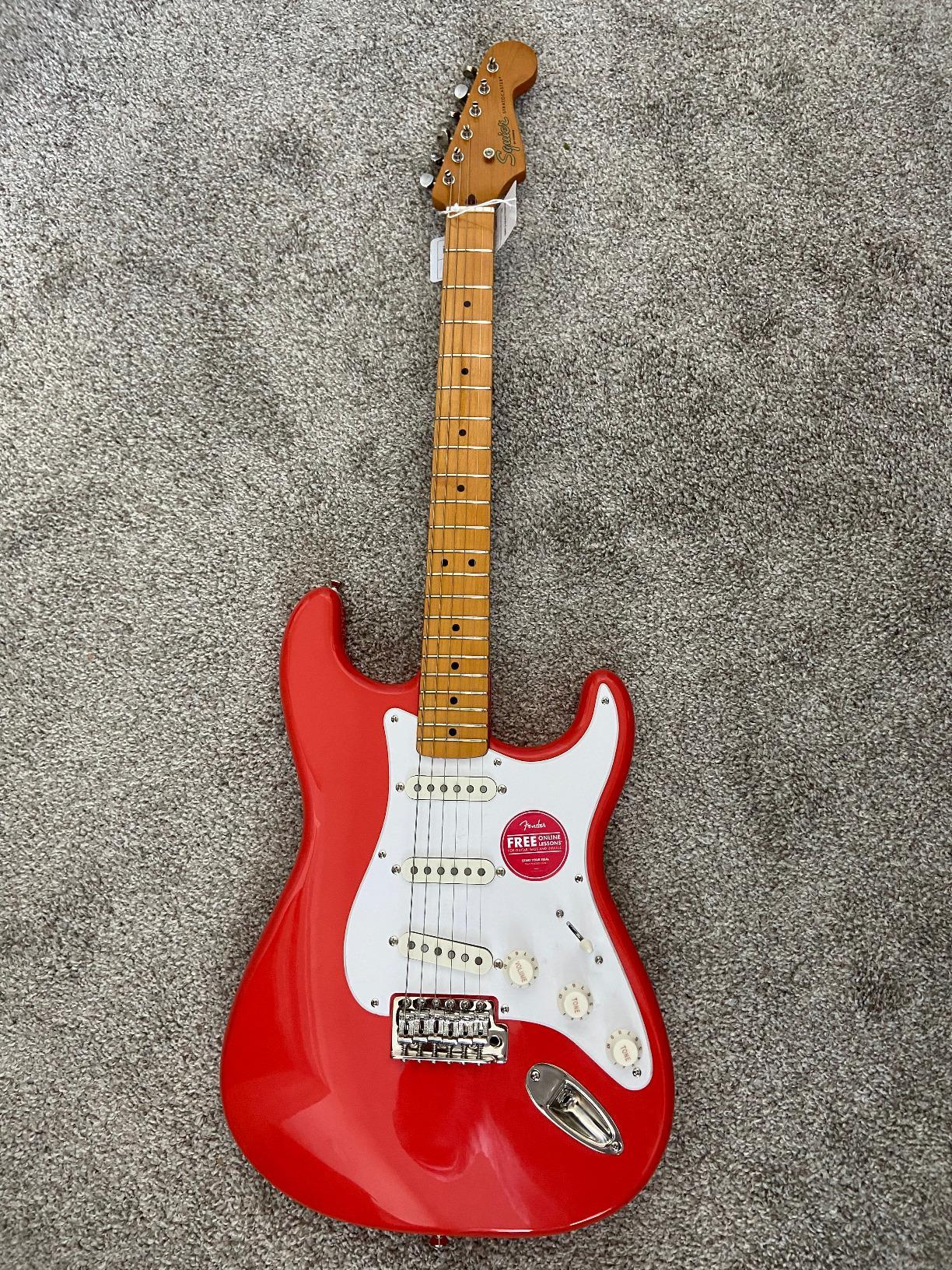 Squier Classic Vibe 70s Stratocaster Electric Guitar, with 2-Year Warranty, Walnut, Laurel Fingerboard customer photo 1