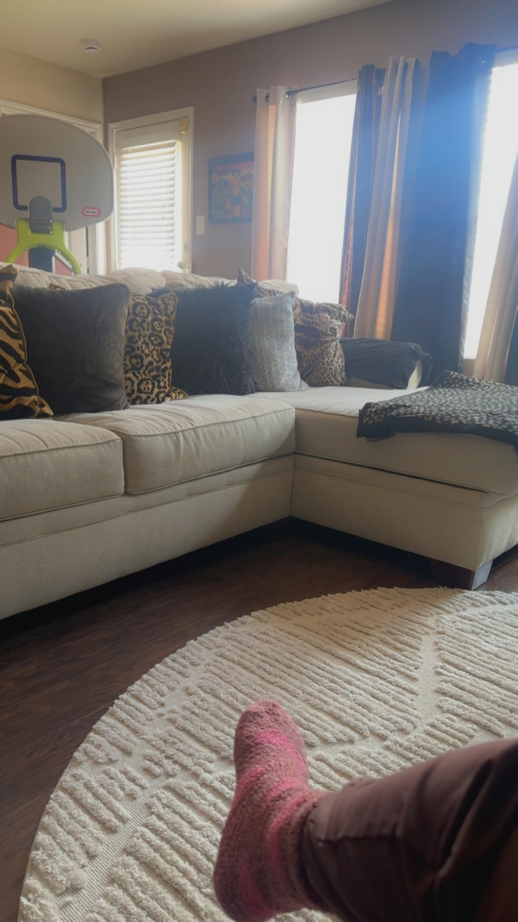 SAFAVIEH Area Rug 8x10 - Marrakesh Collection - Large - Beige, Moroccan Trellis Design with Tassel Detail, Non-Shedding & Easy to Clean, Ideal for Living Room, Bedroom, Dining Space (MRK517C) customer photo 2