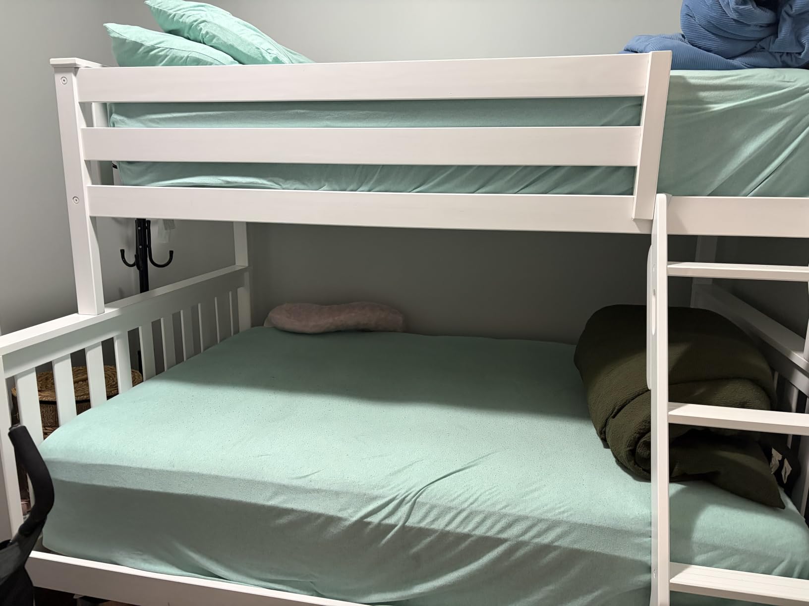 Max & Lily Bunk Bed Twin Over Full Size with Ladder, Solid Wood Platform Bed Frame with Ladder for Kids, 14