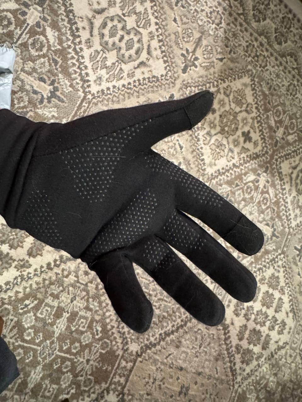 Lightweight Running Gloves, Touch Screen Anti-Slip Warm Gloves Liners for Cycling Biking Sporting Driving for Men Women customer photo 1