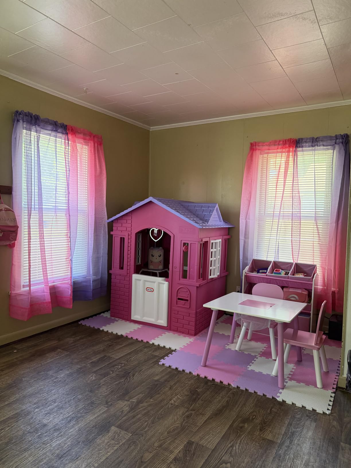 Little Tikes Cape Cottage Playhouse with Working Door, Windows, and Shutters - Tan, Toddlers Ages 2+ Years customer photo 1
