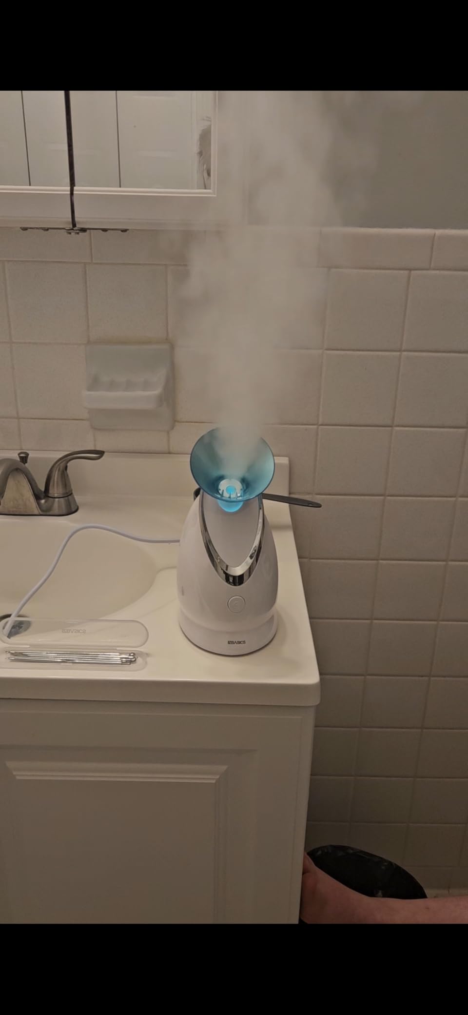 EZBASICS Facial Steamer - Professional Nano Ionic Face Steamer for Facial Deep Cleaning, Warm Mist Humidifier for Home Spa, Unclogs Pores Sinus, Bonus 5 Piece Stainless Steel Skin Kit customer photo 1