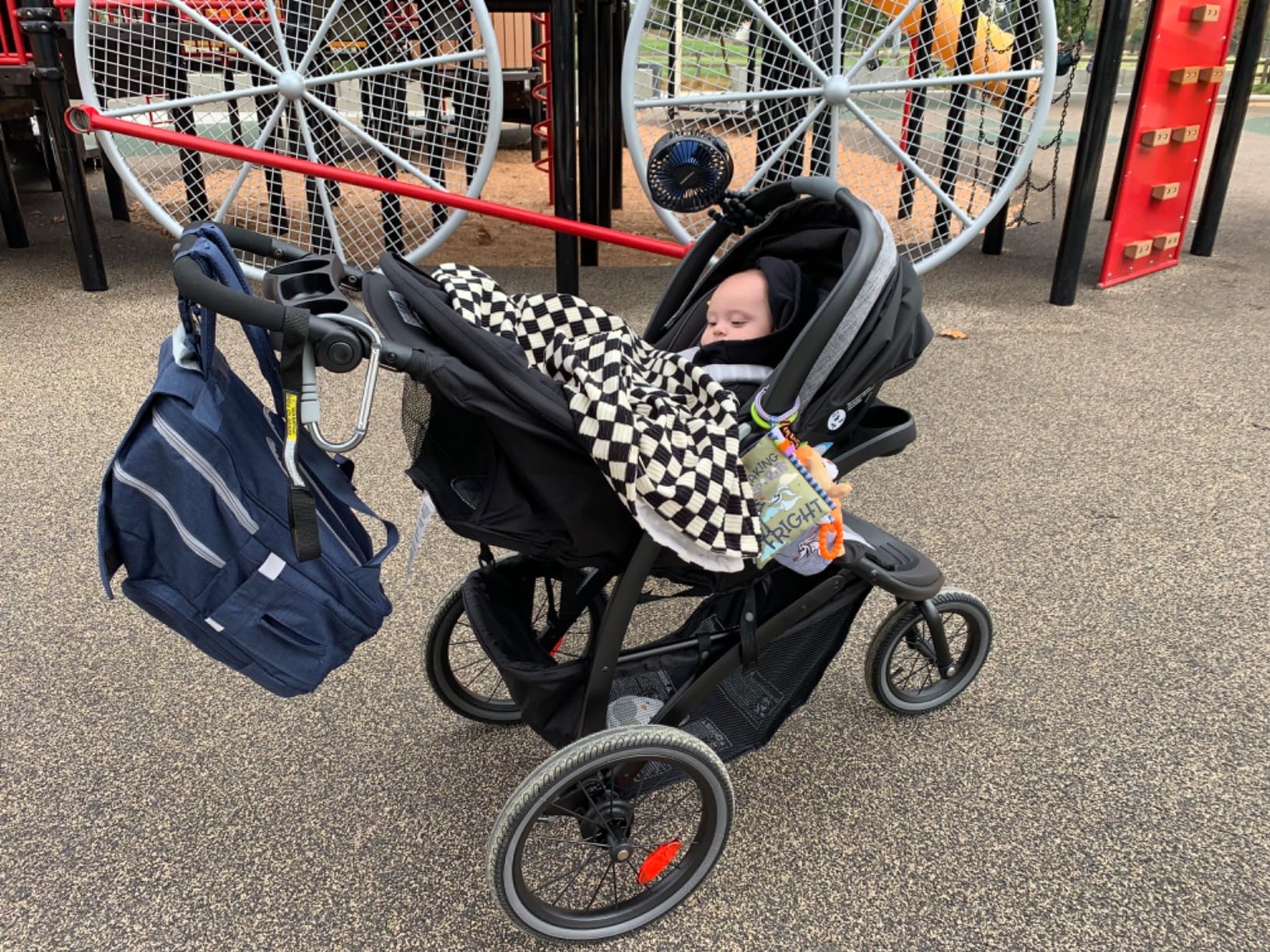Graco FastAction Jogger LX Stroller - Drive, Convenient One-Hand Fold, ICS Compatible, Ideal for Parents on the Go customer photo 1
