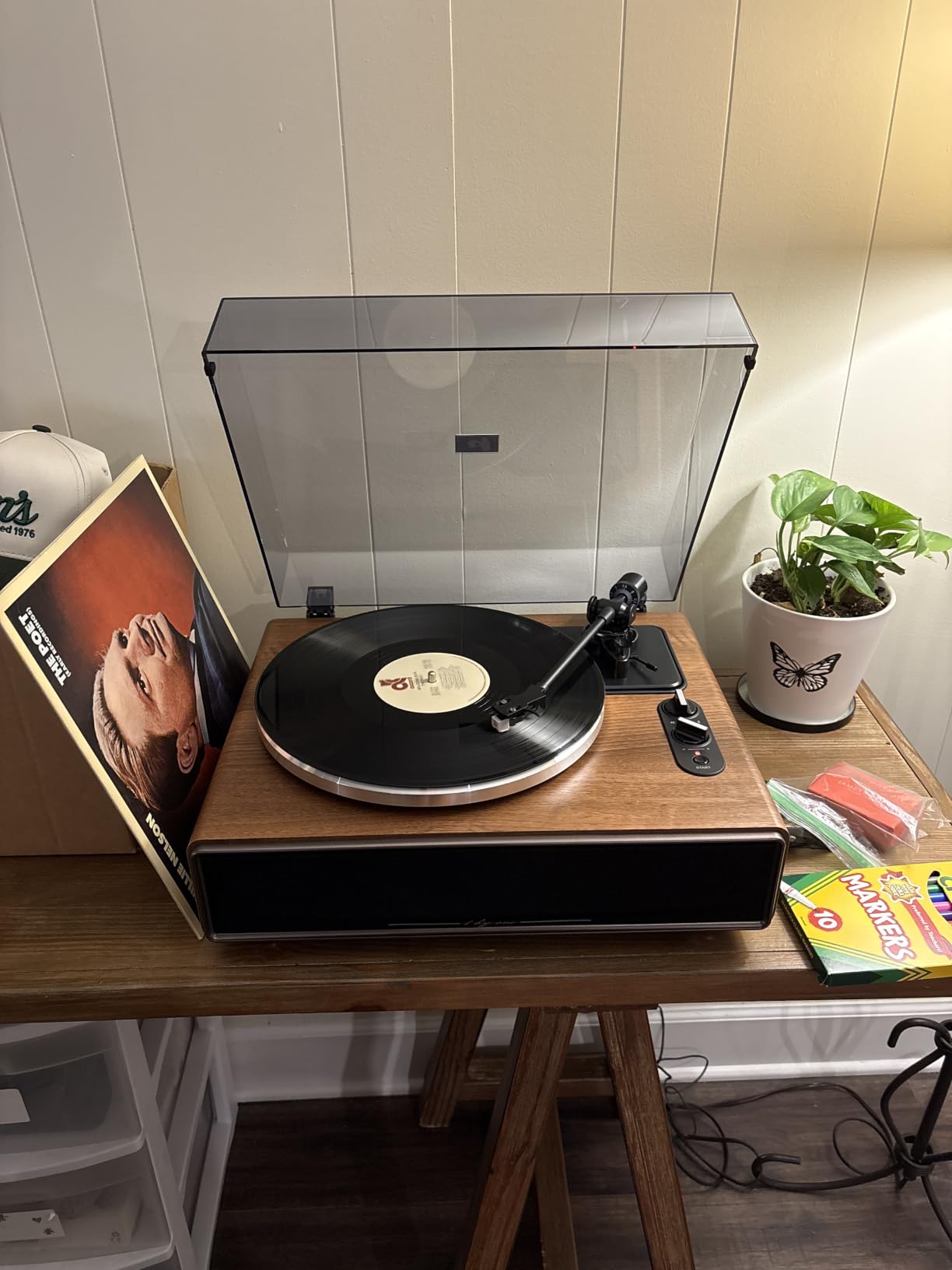 1 BY ONE High Fidelity Belt Drive Turntable with Built-in Speakers, Vinyl Record Player with Magnetic Cartridge, Wireless Playback and Aux-in Functionality, Auto Off customer photo 2
