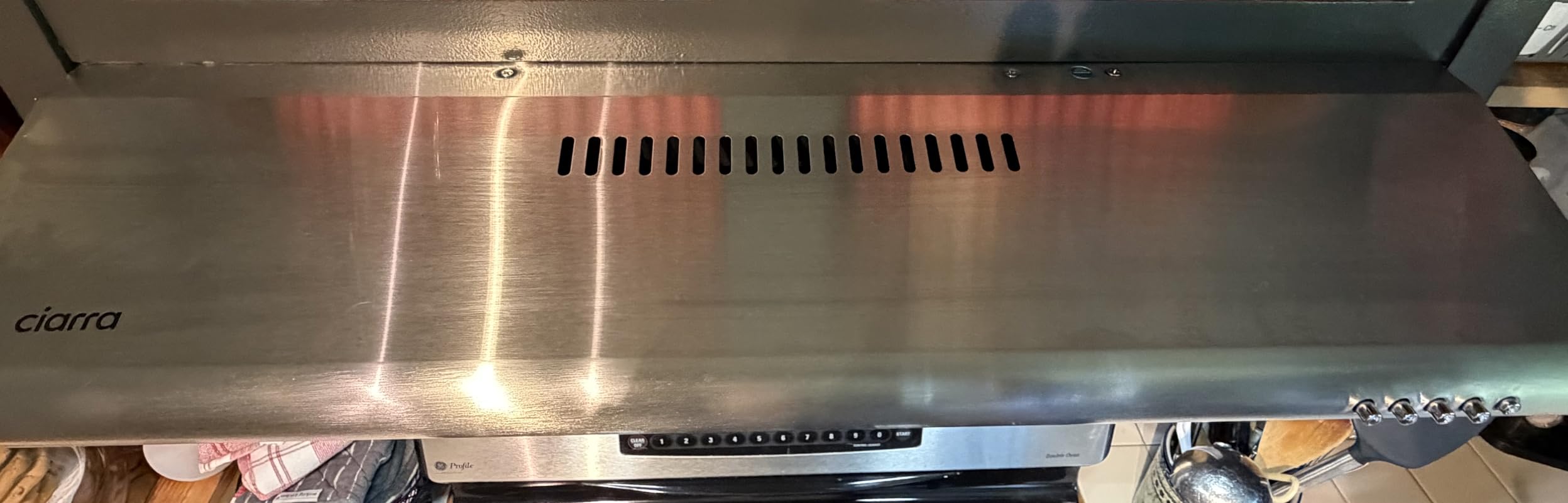 CIARRA Ductless Range Hood 30 inch Under Cabinet Hood Vent for Kitchen Ducted and Ductless Convertible CAS75918A customer photo 1
