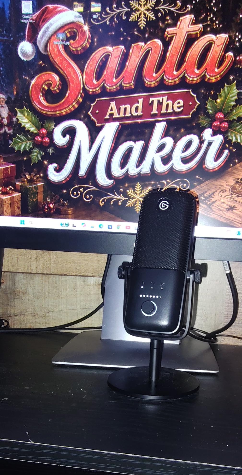 Elgato Wave:3 USB Condenser Microphone for Streaming | Cardioid capsule, 24-bit/96kHz audio, Anti-distortion Clipguard, Free mixer software customer photo 1