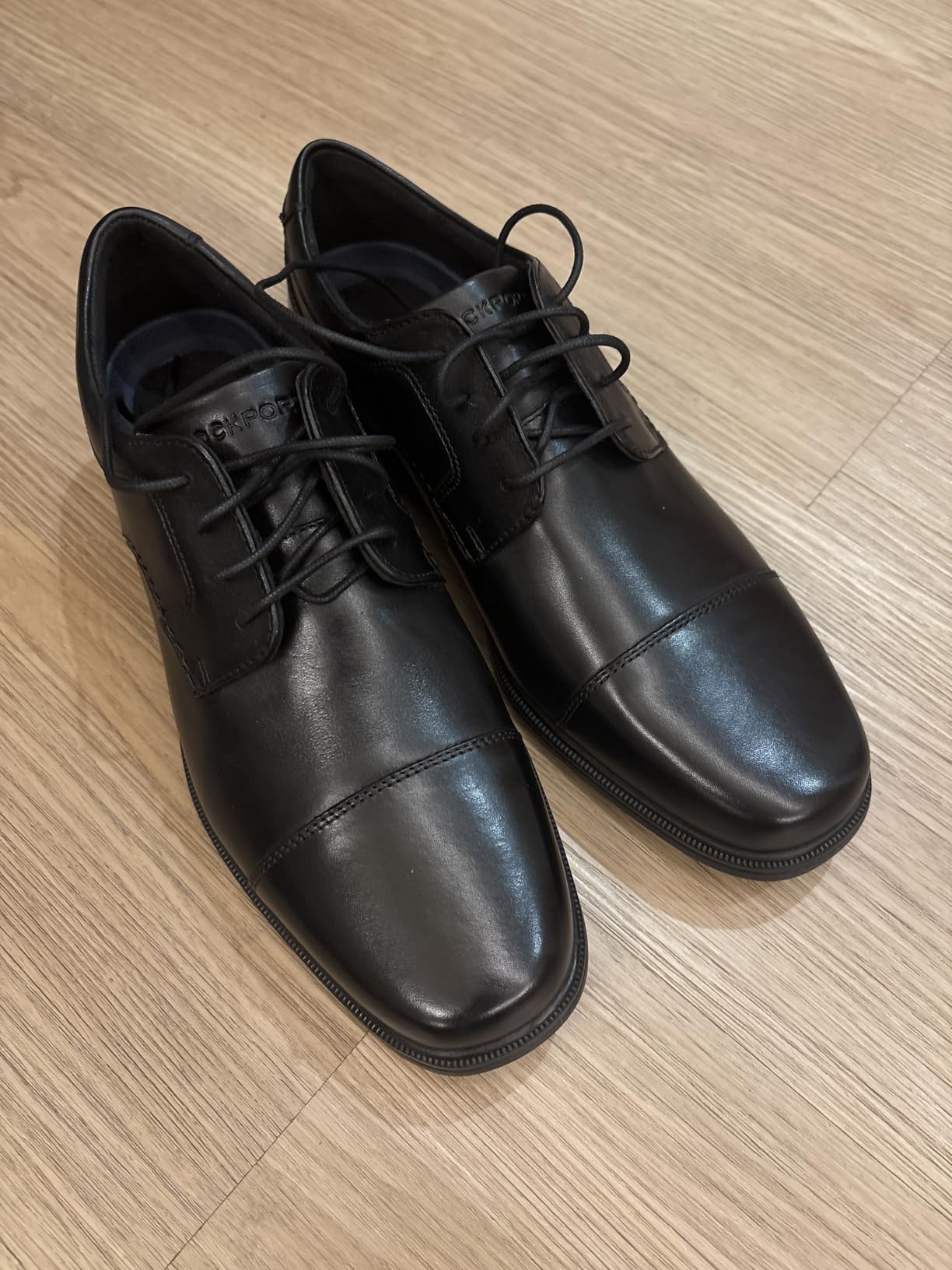 Rockport Men's Robinsyn Waterproof Cap Toe Oxford customer photo 1