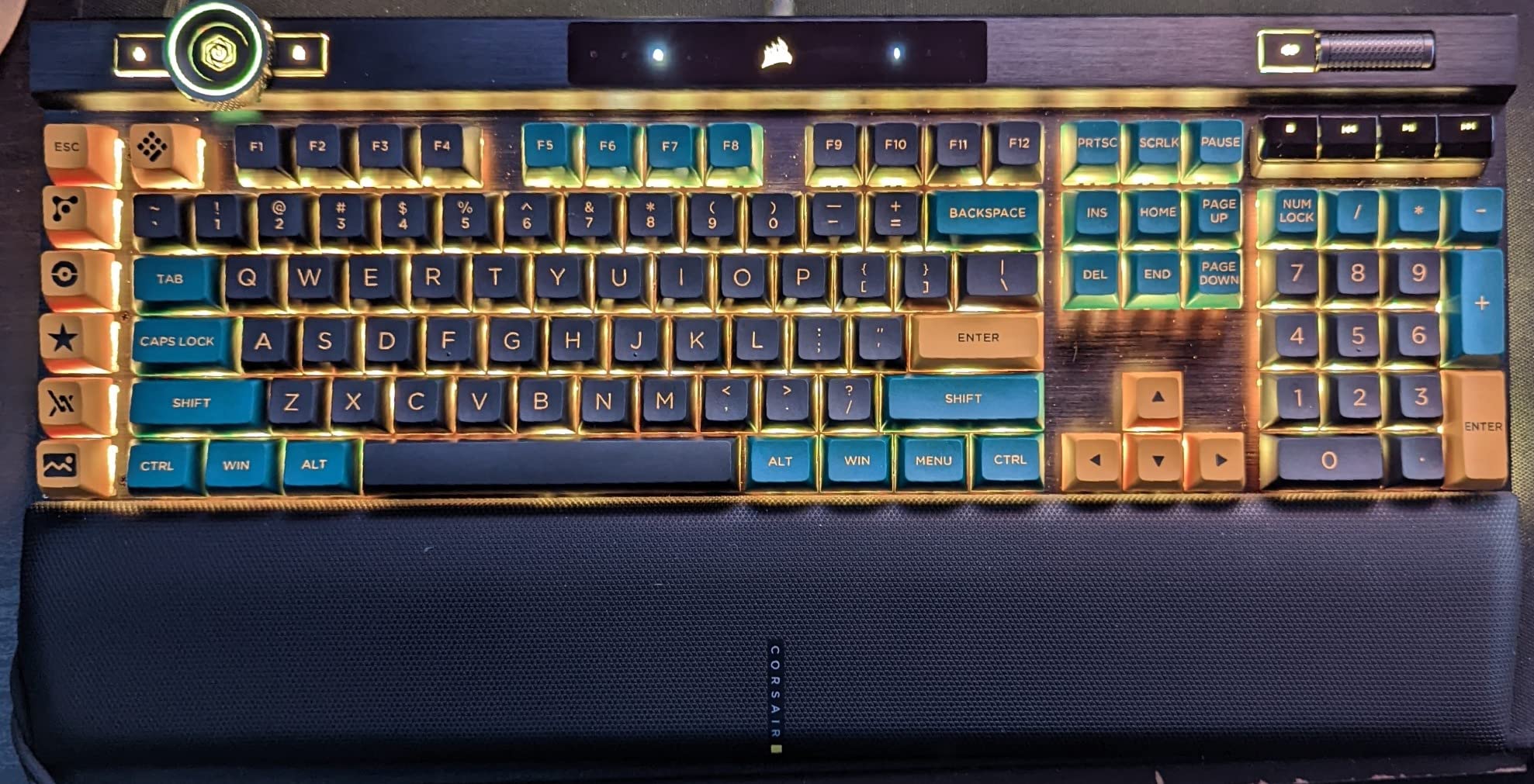 Corsair K100 RGB Mechanical Gaming Keyboard - Cherry MX Speed RGB Silver Keyswitches - PBT Double-Shot Keycaps - Elgato Stream Deck and iCUE Compatible - QWERTY NA Layout - Black customer photo 2