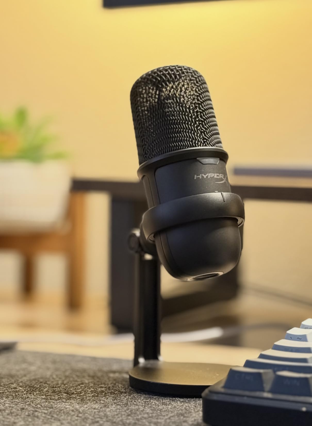 HyperX SoloCast - USB Condenser Gaming Microphone, for PC, PS4, PS5 and Mac, Tap-to-Mute Sensor, Cardioid Polar Pattern, great for Streaming, Podcasts, Twitch, YouTube, Discord customer photo 1
