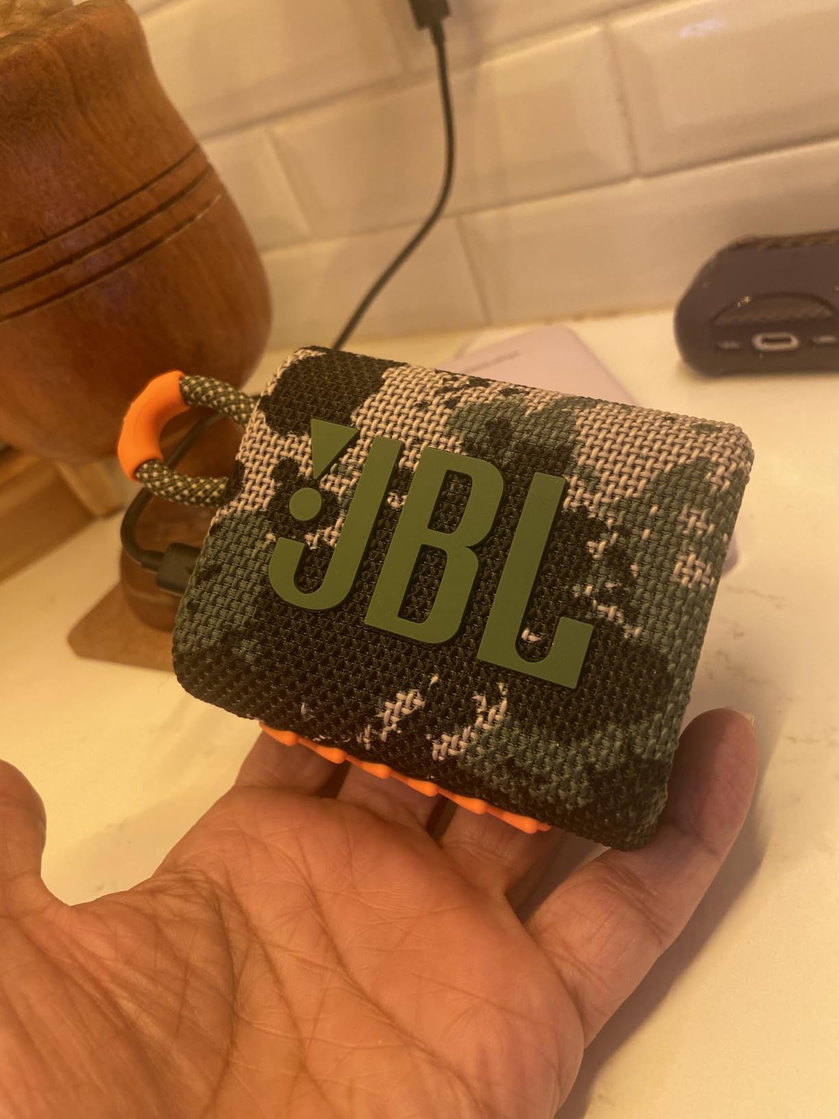 JBL Go 3 - Portable Mini Bluetooth Speaker, big audio and punchy bass, IP67 waterproof and dustproof, 5 hours of playtime, speaker for home, outdoor and travel (Black) customer photo 1