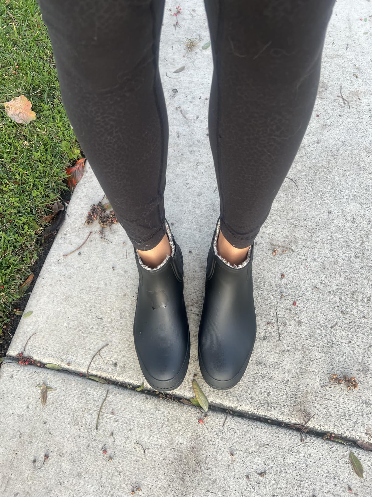 Women's Amanda Plush II Chelsea Boot customer photo 1