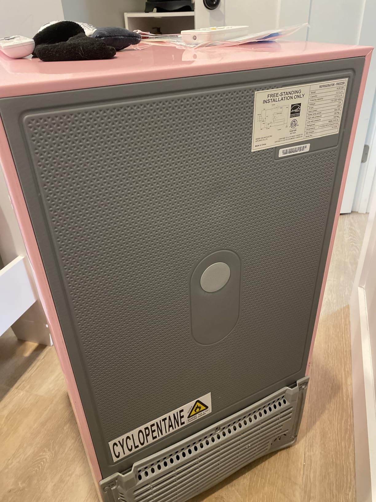 HANGMA Mini Fridge With Freezer,3.2 Cu.Ft Compact Refrigerator,Mini Refrigerator With 2 Doors For Bedroom,Office,Kitchen,Apartment,Dorm(sliver) customer photo 1