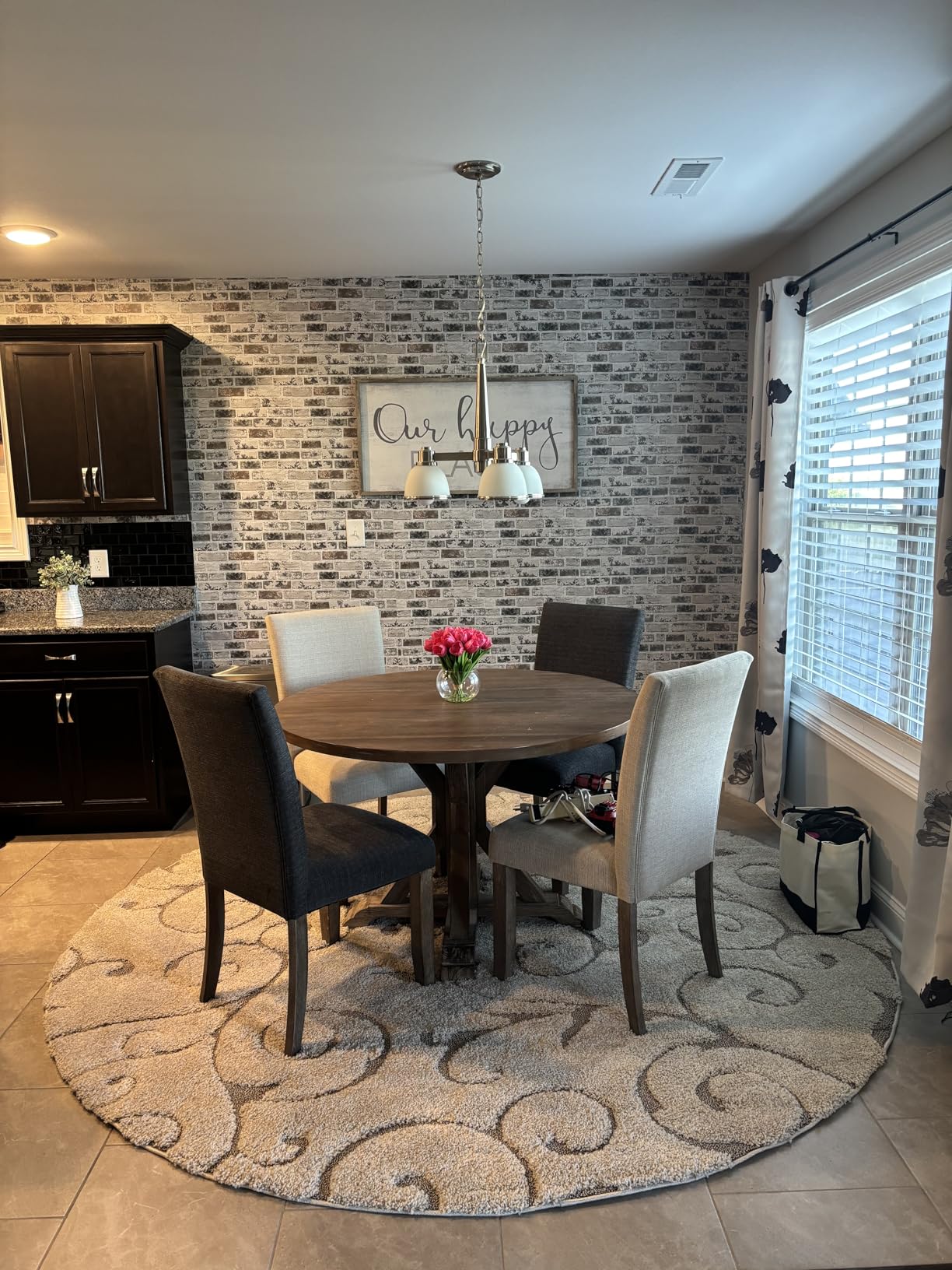 SAFAVIEH Florida Shag Collection Area Rug - 8' x 10', Ivory & Beige, Scroll Design, Non-Shedding & Easy to Clean, High-Low Plush Pile, Ideal for Living Room, Bedroom, Dining Space (SG455-13LT) customer photo 2