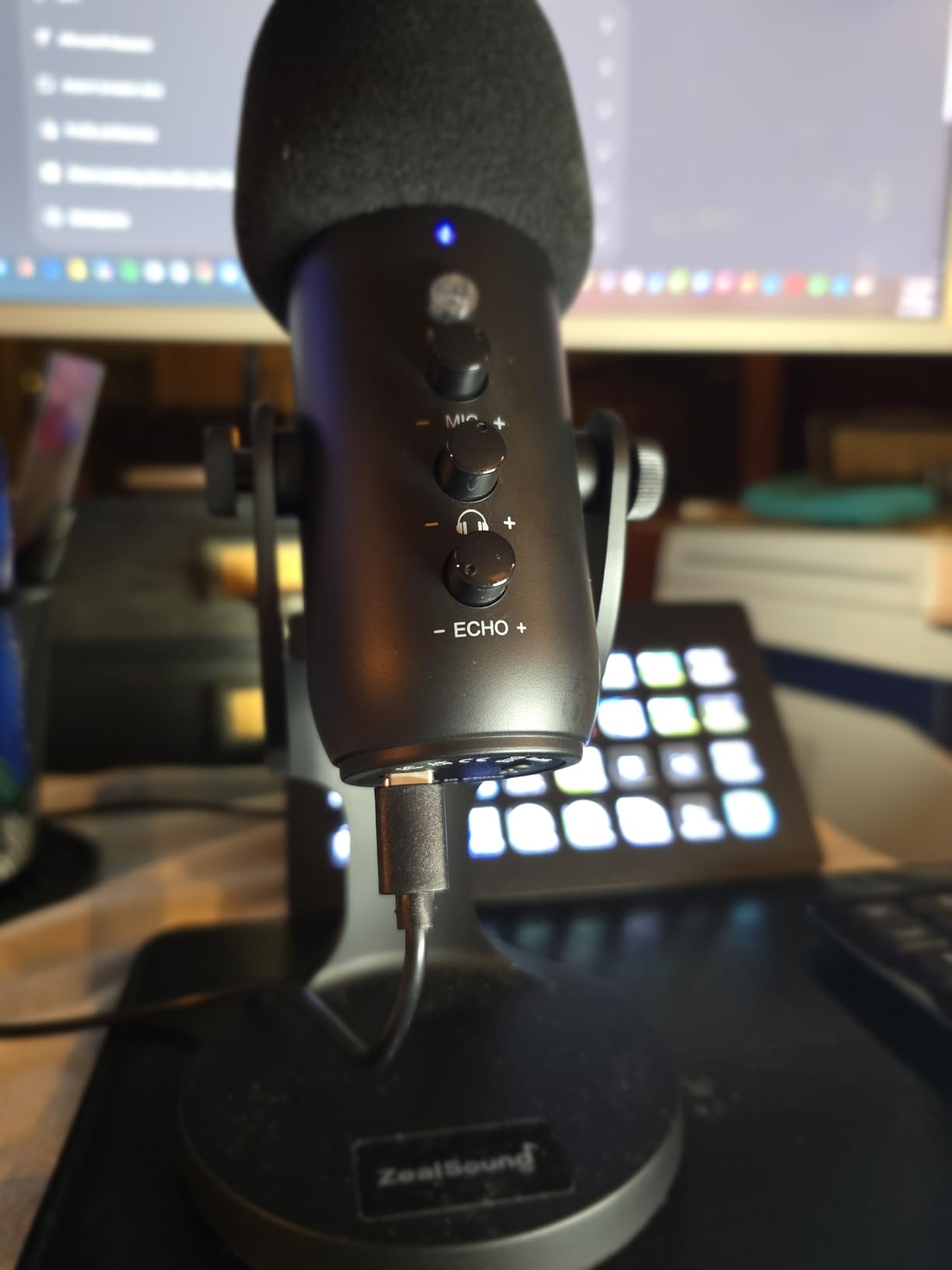 ZealSound Podcast Microphone for PC, Noise Cancellation USB Mic with Gain, Volume Adjustment & Mute Button, Monitoring & Echo, for YouTube, TikTok, Podcasting, Streaming customer photo 2