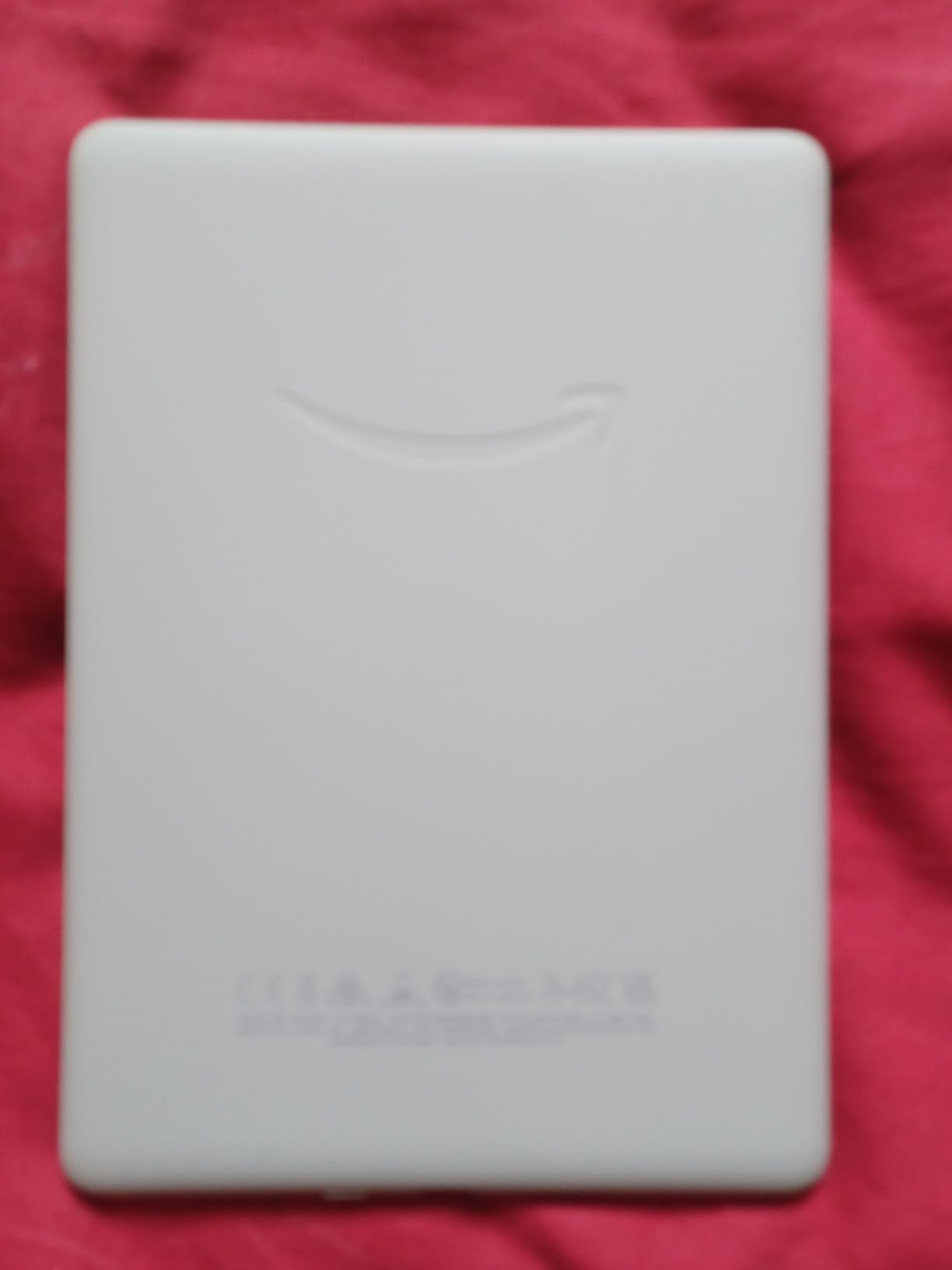 Amazon Kindle Paperwhite Signature Edition (32 GB) - With auto-adjusting front light, wireless charging, 6.8