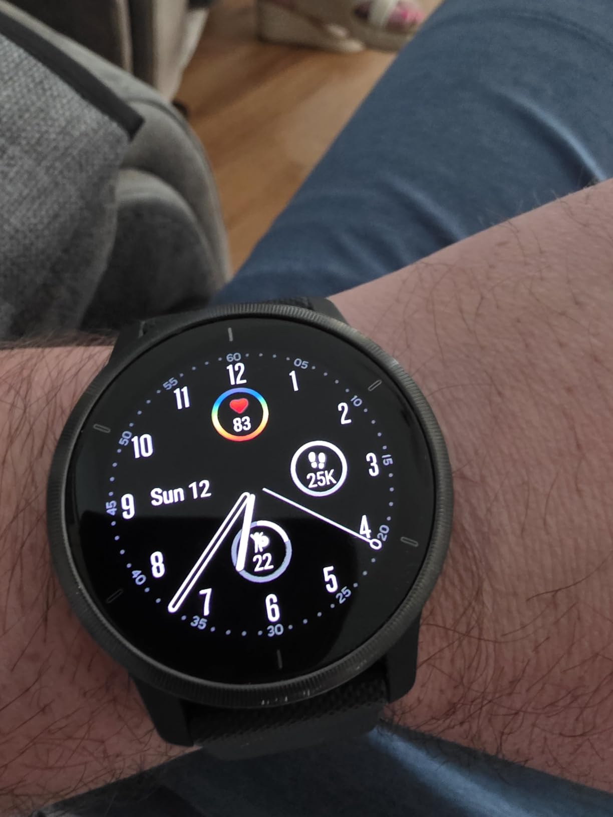 Garmin Venu 2, GPS Smartwatch with Advanced Health Monitoring and Fitness Features, Slate Bezel with Black Case and Silicone Band, 27.9 mm (Renewed) customer photo 1