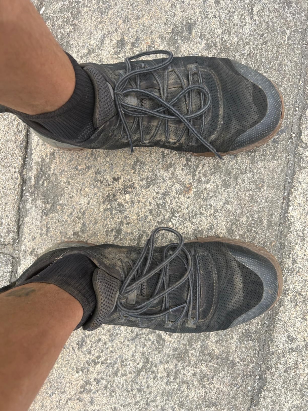 Columbia Men's Fairbanks Low Sneakers customer photo 2