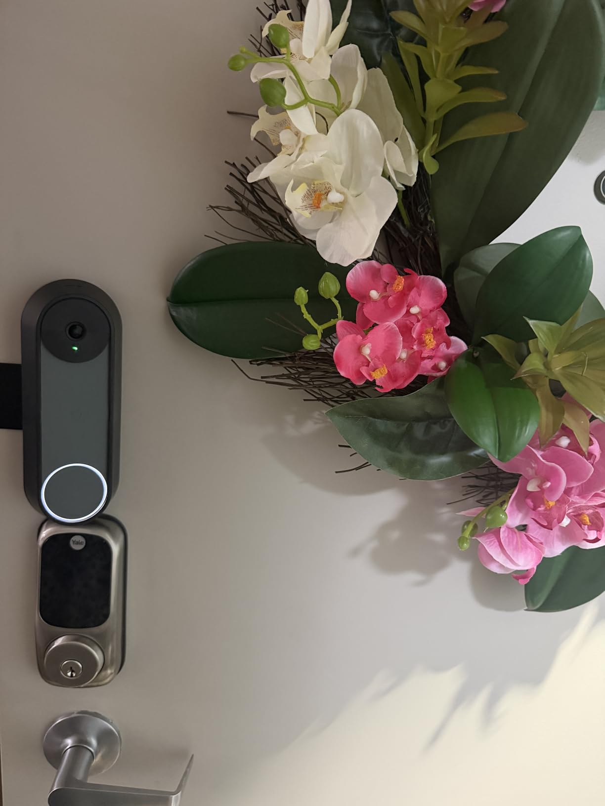 Google Nest Doorbell (Battery) - Snow | 6x digital zoom video doorbell, HD, 24/7 live view, Night vision, HDR, works with Google Home and Gemini customer photo 2