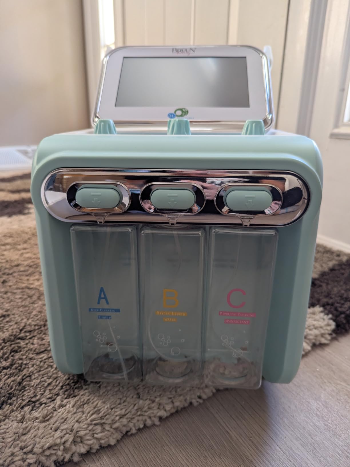BRUUN Facial Care Machine - A 7 in 1 Multifunctional Face Care Device for Skin Moisturizing - A Vacuum Cleaning Jet for Home and Beauty Salon customer photo 1