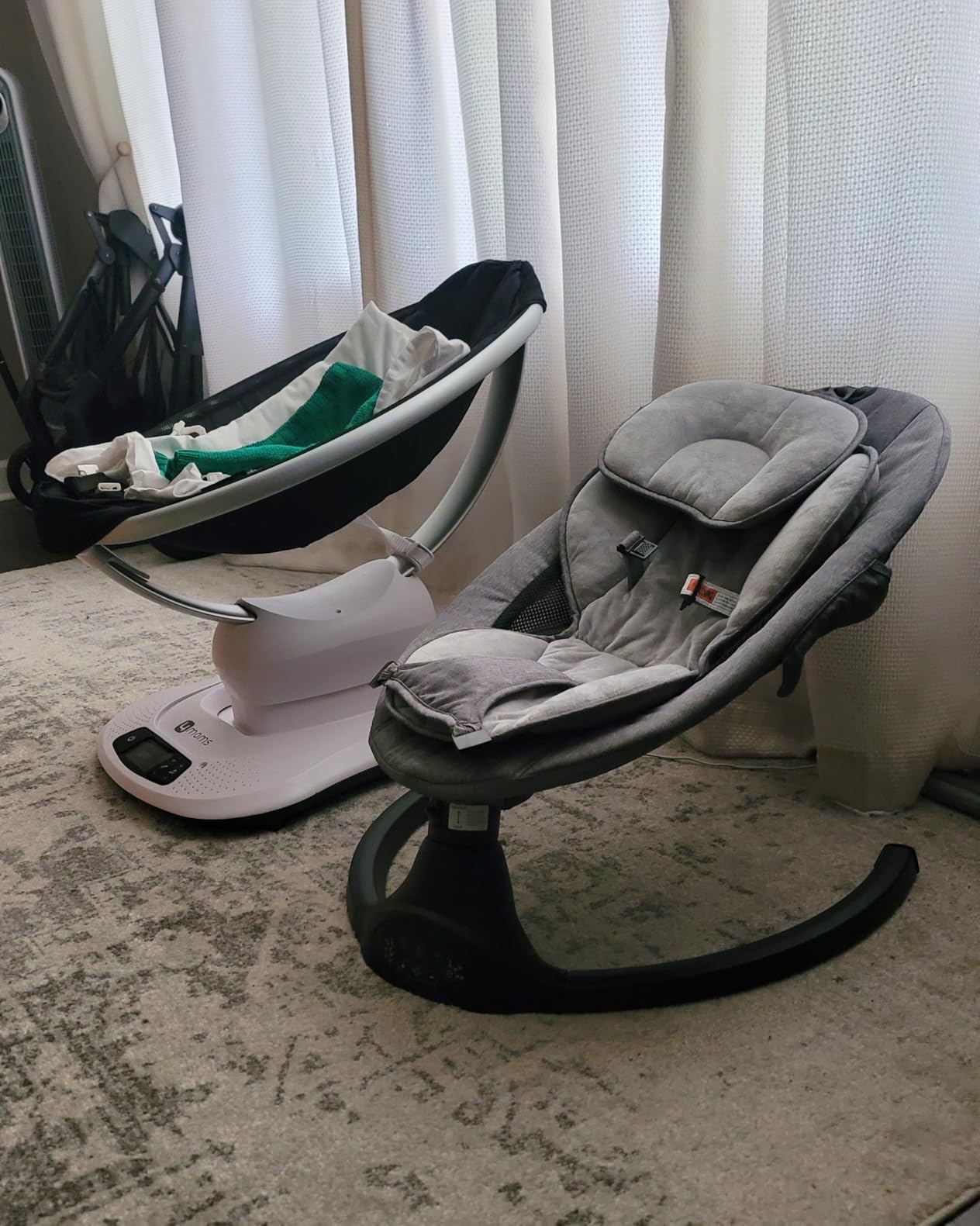 LAREX Baby Swing for Infants to Toddler with Remote Control & Bluetooth | Portable Electric Infant Rocker with 5 Sway Speeds & Timers, 10 Melodies, 3-Point Harness, Max 20 lbs, 0-6 Months, Black customer photo 1