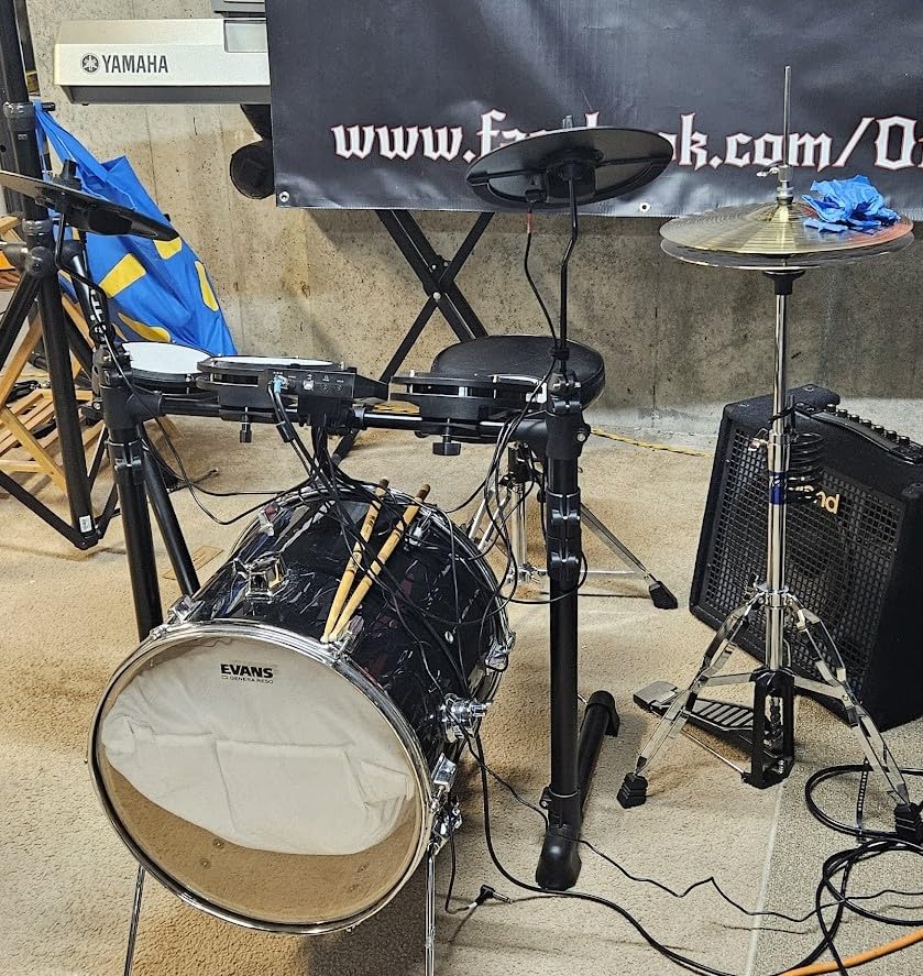 Donner DED-80 Electronic Drum Set with 4 Quiet Mesh Pads, 180+ Sounds, 2 Pedals, Throne, Headphones, Sticks, and Melodics Lessons customer photo 2