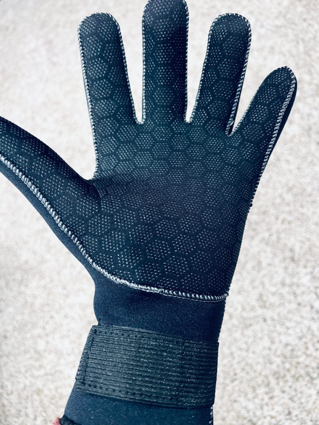 Water Gloves 5mm Neoprene Warmer Wetsuit Winter Gloves with Adjustable Wrist Strap for Ice Canoeing Ocean Swimming Kayaking Spearfishing Skiing customer photo 1