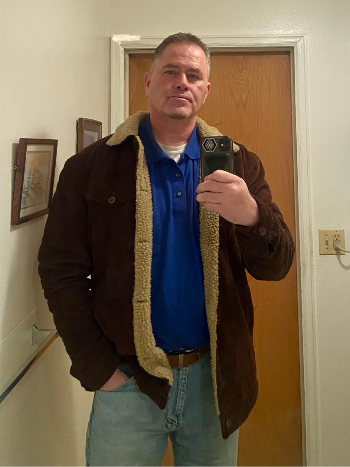EXEKE Men's Corduroy Jacket Sherpa Lined Trucker Jacket Thickened Thermal Winter Jacket customer photo 1