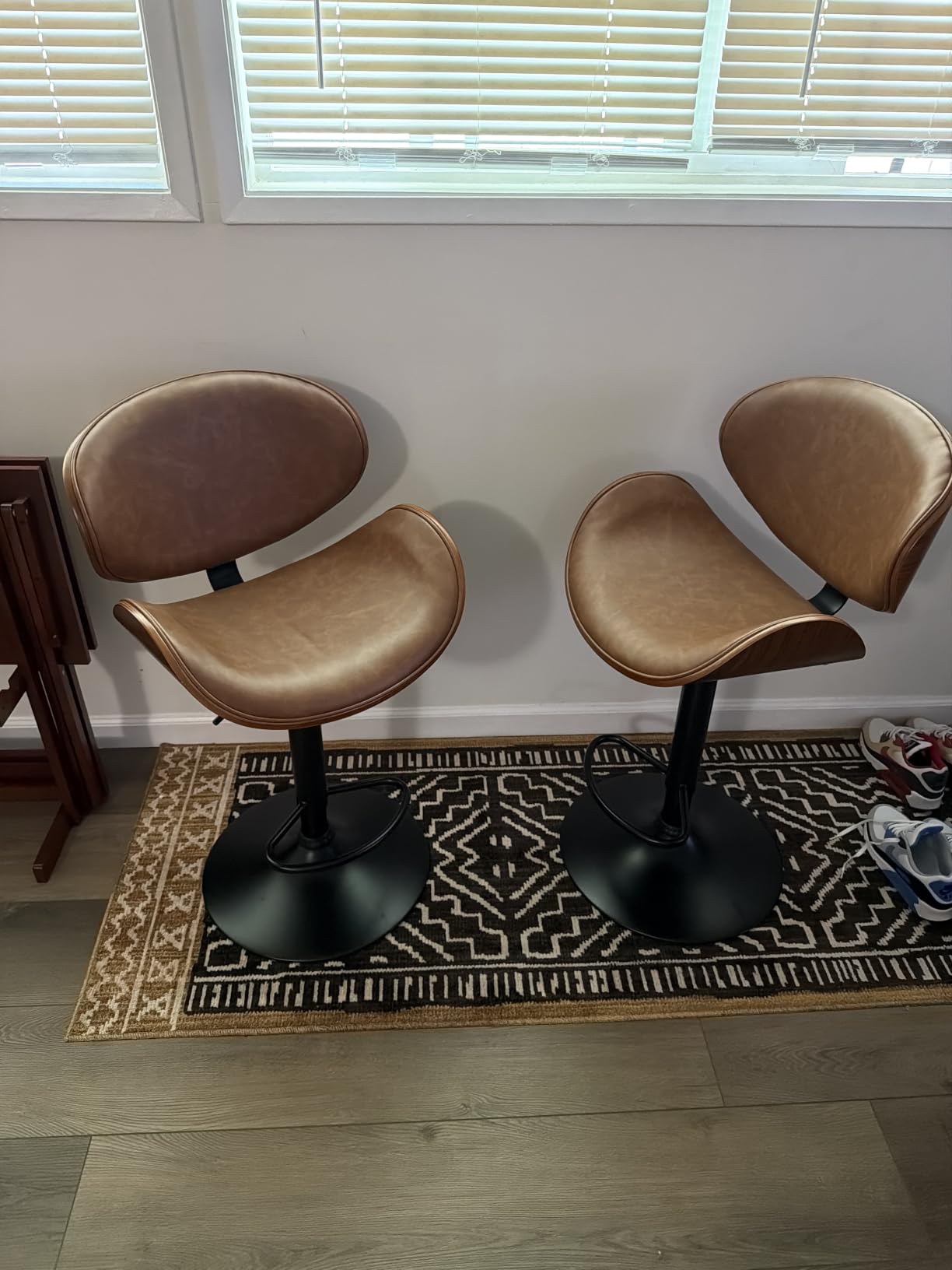 YaFiti Swivel Bar Stools Set of 2, Bar Stools for Kitchen Counter, Black | Comfortable Faux Leather Seating with Ergonomic Support and a Sturdy Footrest for Modern Kitchen Islands and Home Bars customer photo 2