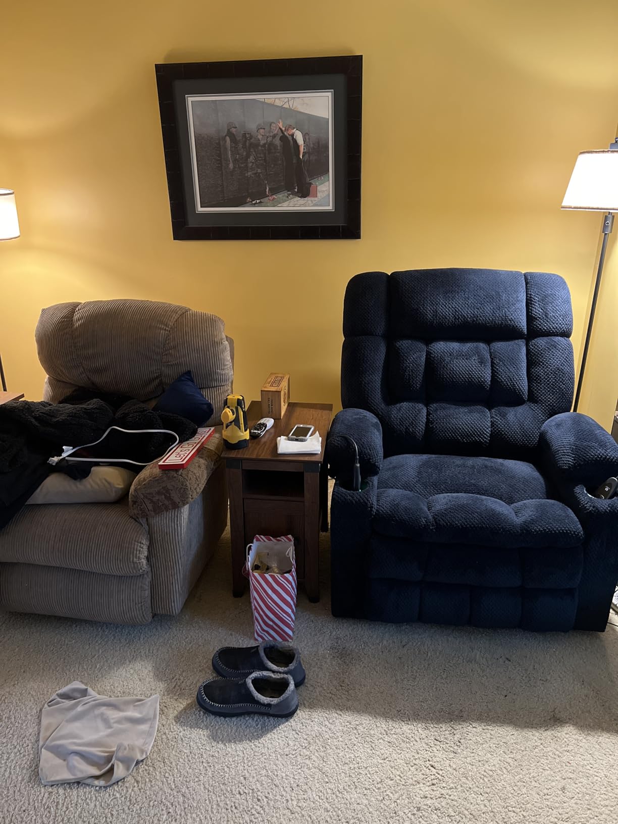 MCombo Dual Motor Power Lift Recliner Chair with Massage and Heat for Elderly People, Infinite Position, USB Ports, Cup Holders, Fabric 7890 (Medium, Dark Gray) customer photo 2
