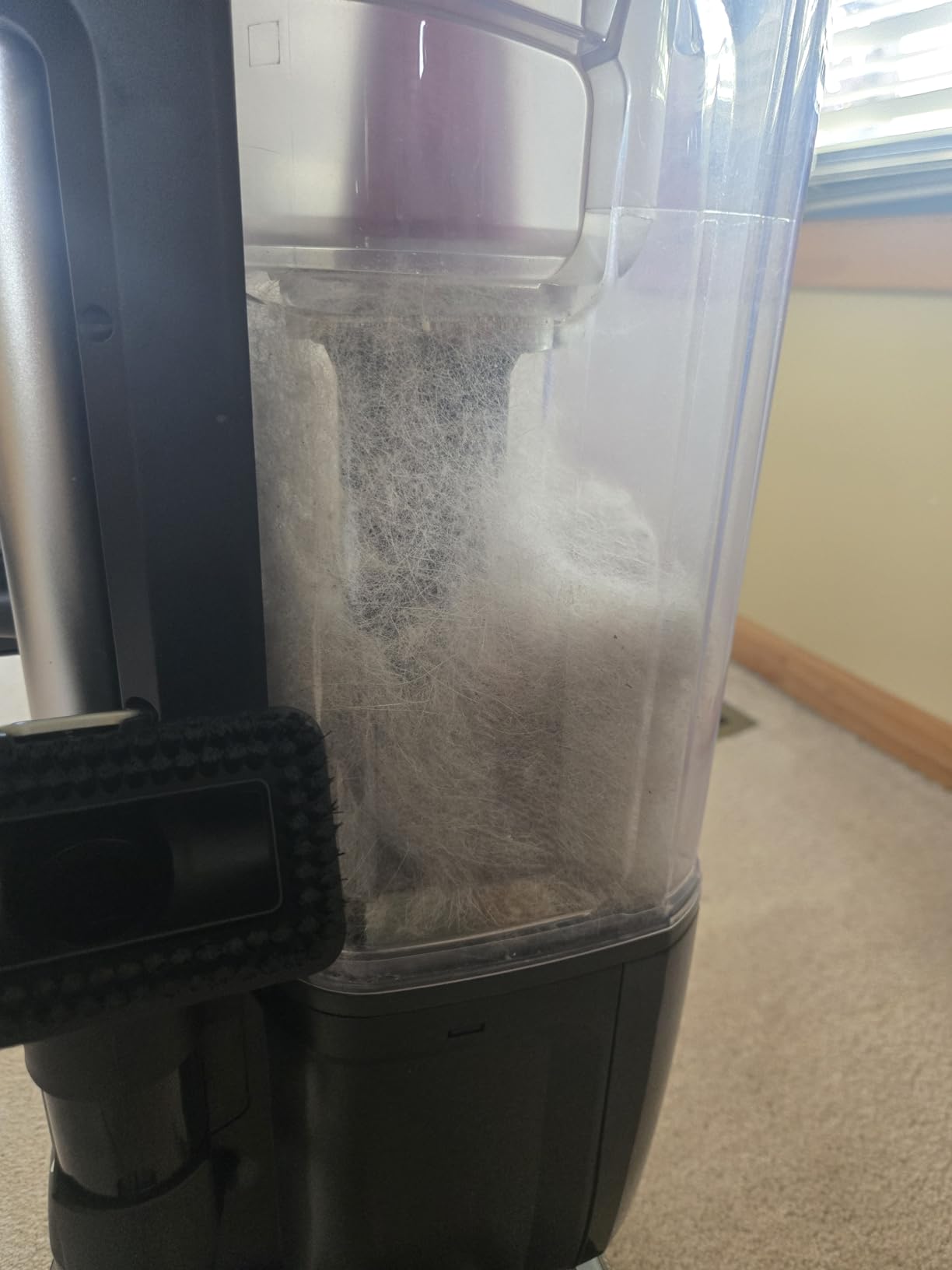Shark ZU102 Rotator Pet Upright Vacuum with PowerFins HairPro & Odor Neutralizer Technology, Charcoal, 2.9 L Dust Cup customer photo 2