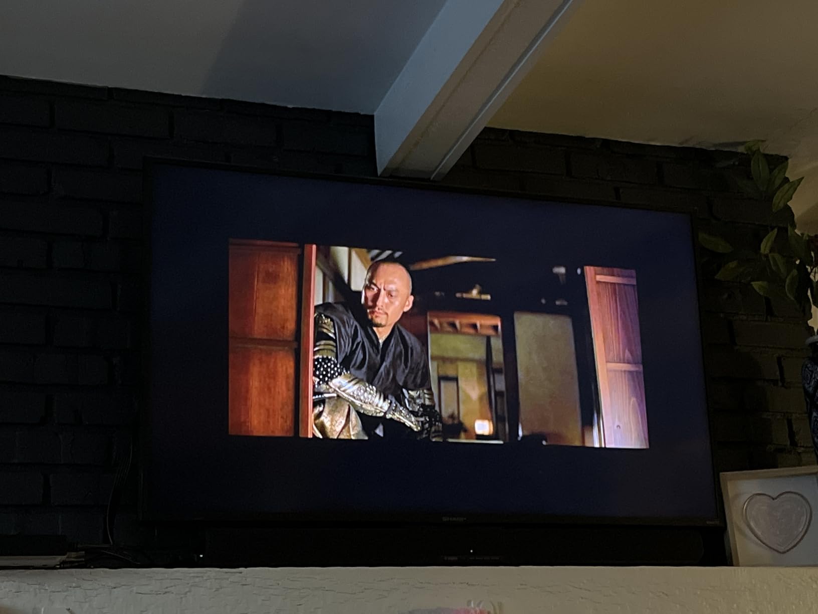 Yamaha SR-B30A Sound Bar with Built-in Subwoofers, Dolby Atmos, Bluetooth, Black customer photo 1