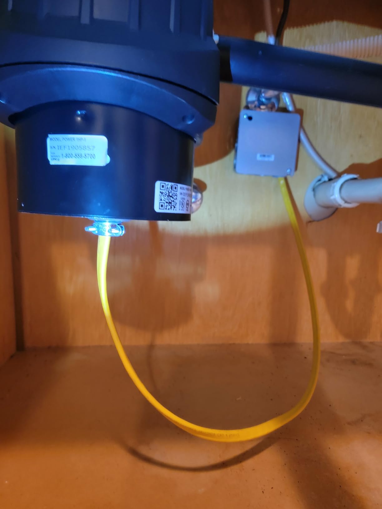 InSinkErator Power 1HP, 1 HP Garbage Disposal, Power Series EZ Connect Continuous Feed Food Waste Disposal, Black customer photo 1