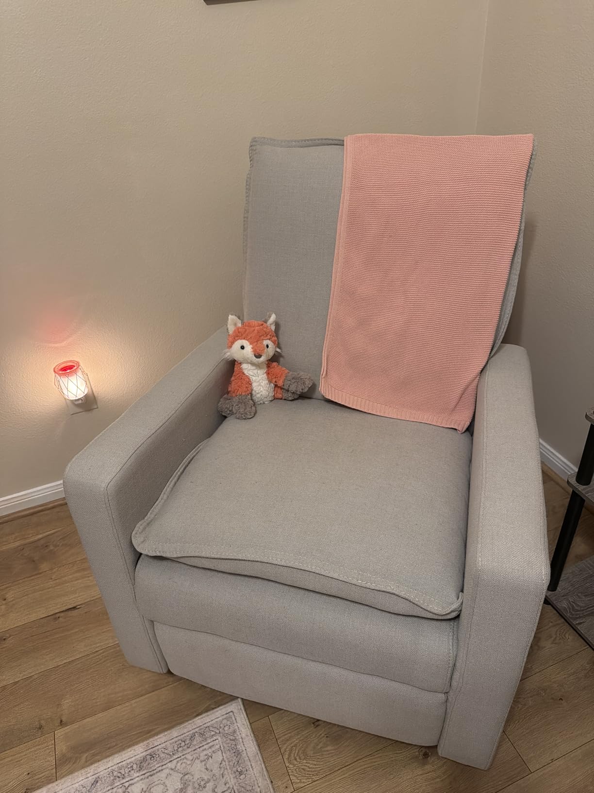 Oxford Baby Uptown Upholstered Glider Recliner Rocking Chair 360° Swivel for Nursery and Living Room - Boucle White customer photo 2