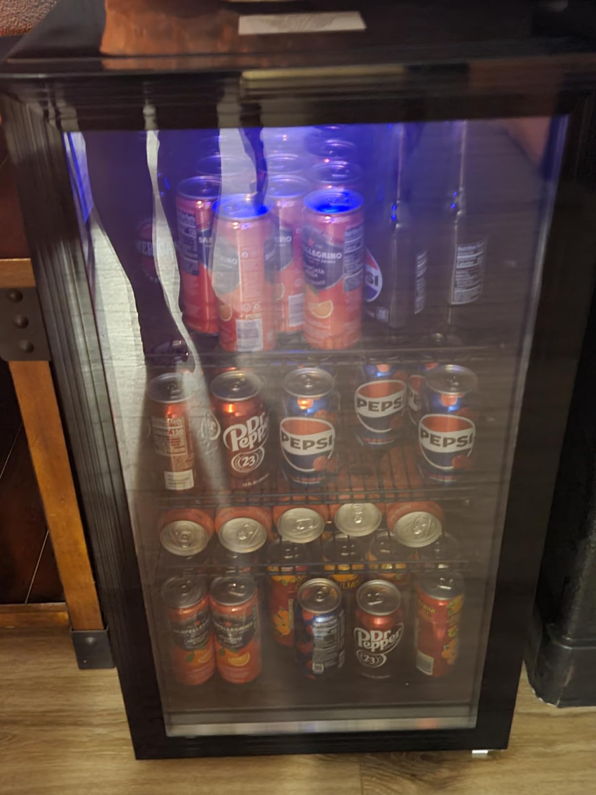 Manastin Beverage Refrigerator Cooler-130 Cans Freestanding Mini Fridge Cooler with Glass Door, Adjustable Shelves & Digital Temperature Display for Soda, Wine or Beer (Black, 3.2 Cu.Ft) customer photo 1