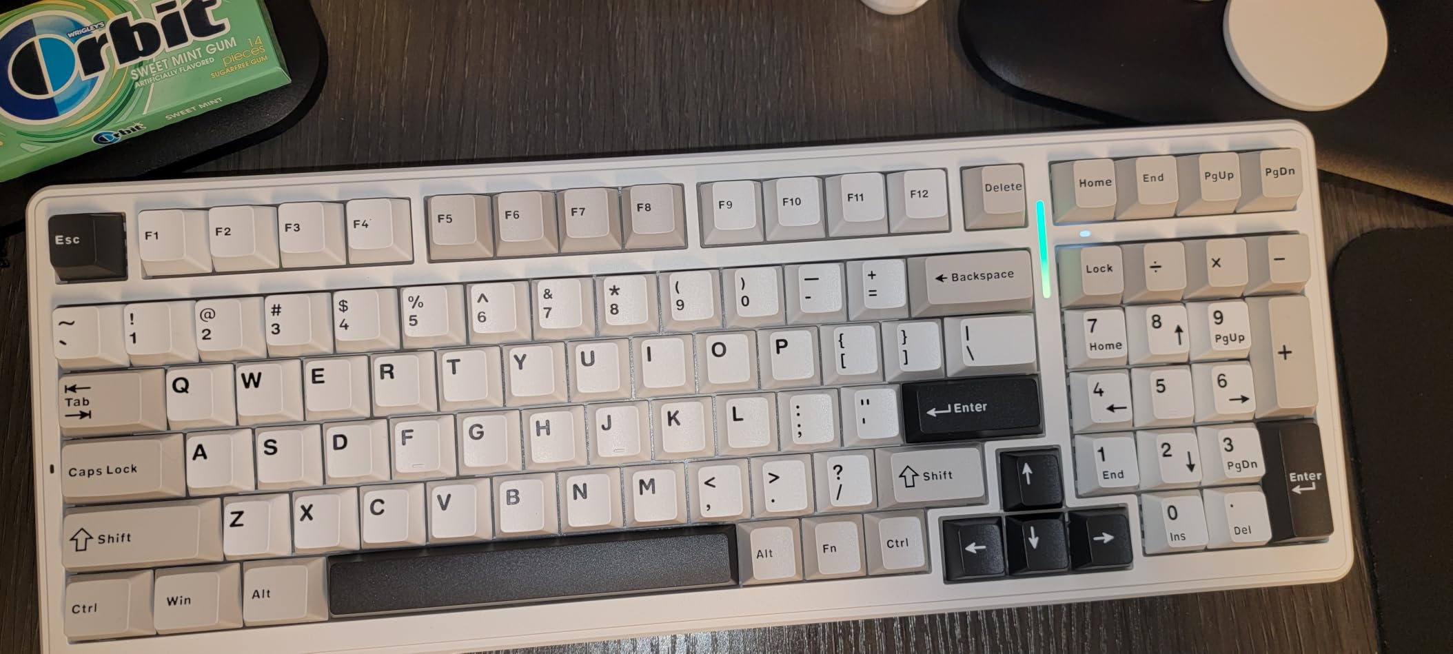 AULA F99 Wireless Mechanical Keyboard, Tri-Mode BT5.0/2.4GHz/USB-C Hot Swappable Custom Keyboard, Pre-lubed Linear Switches, RGB Backlit Computer Gaming Keyboards for PC/Tablet/PS/Xbox customer photo 2