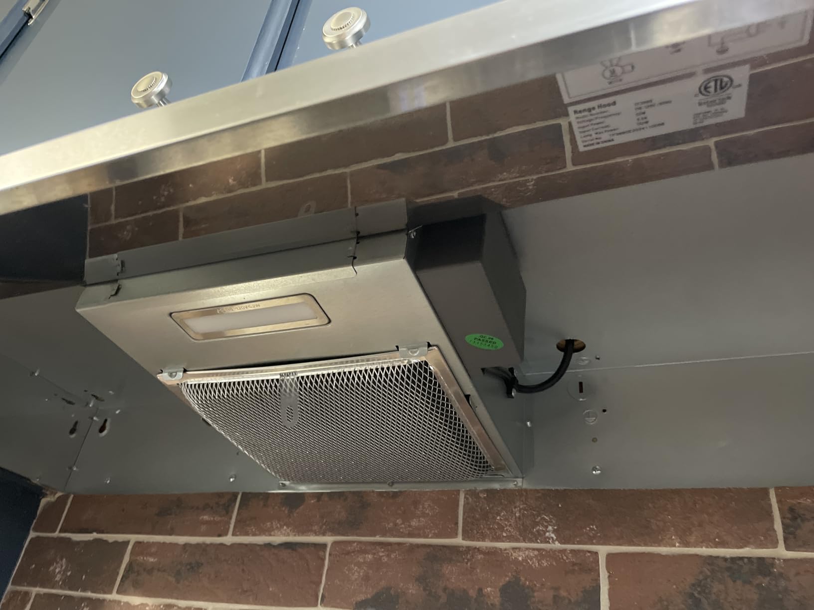 SNDOAS 30 inch Range Hood Ducted/Ductless Convertible Stainless Steel Range Hood Under Cabinet with Rocker Button Control,Vent Hood with LED Light,2 Speed Exhaust Fan,Under Cabinet Hood,Silver customer photo 2