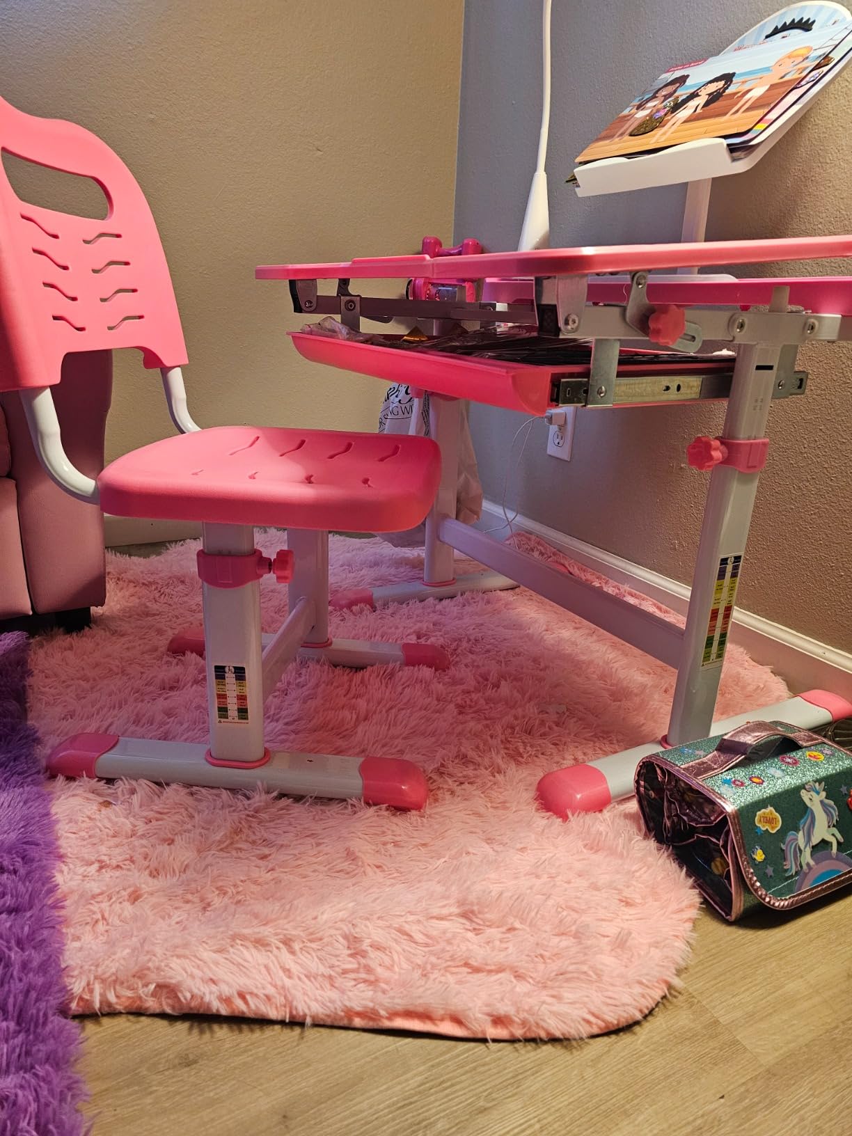 Diroan Kids Desk and Chair Set with LED Light, Height-Adjustable for Age 7+ | Ergonomic, Large 0-45° desk, Sturdy steel frame, Storage drawer, Bookstand, Metal hook customer photo 2
