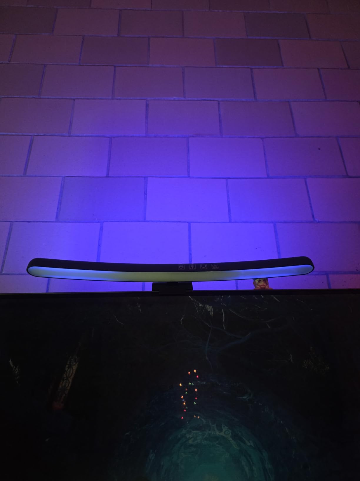 Monitor Light Bar Curved, RGB Backlight, Computer Screen Lamp, Eye Care Dual Light Mode with Touch Control Timed, Gaming Accessory, Radius of Curvature 1500 mm customer photo 2