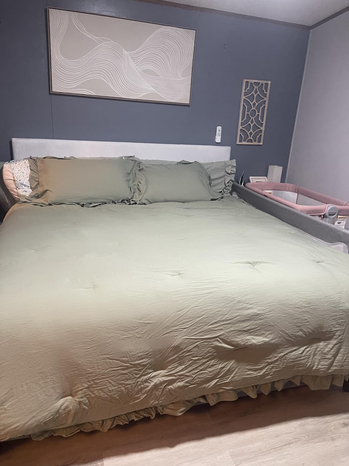 Dual Layer 4 Inch Memory Foam Mattress Topper Queen | 2 Inch Gel Memory Foam and 2 Inch Pillow Top Mattress Pad Cover, 7-Zone Egg Crate & 2-in-1 Design (White) customer photo 1